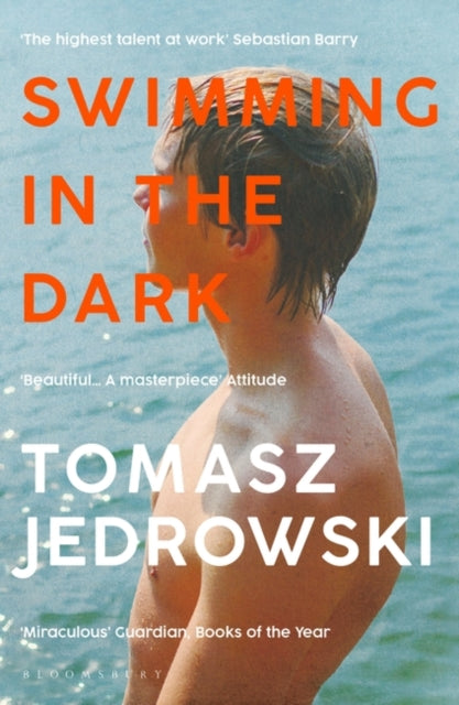 Swimming in the Dark : 'One of the most astonishing contemporary gay novels we have ever read ... A masterpiece' - Attitude-9781526604989